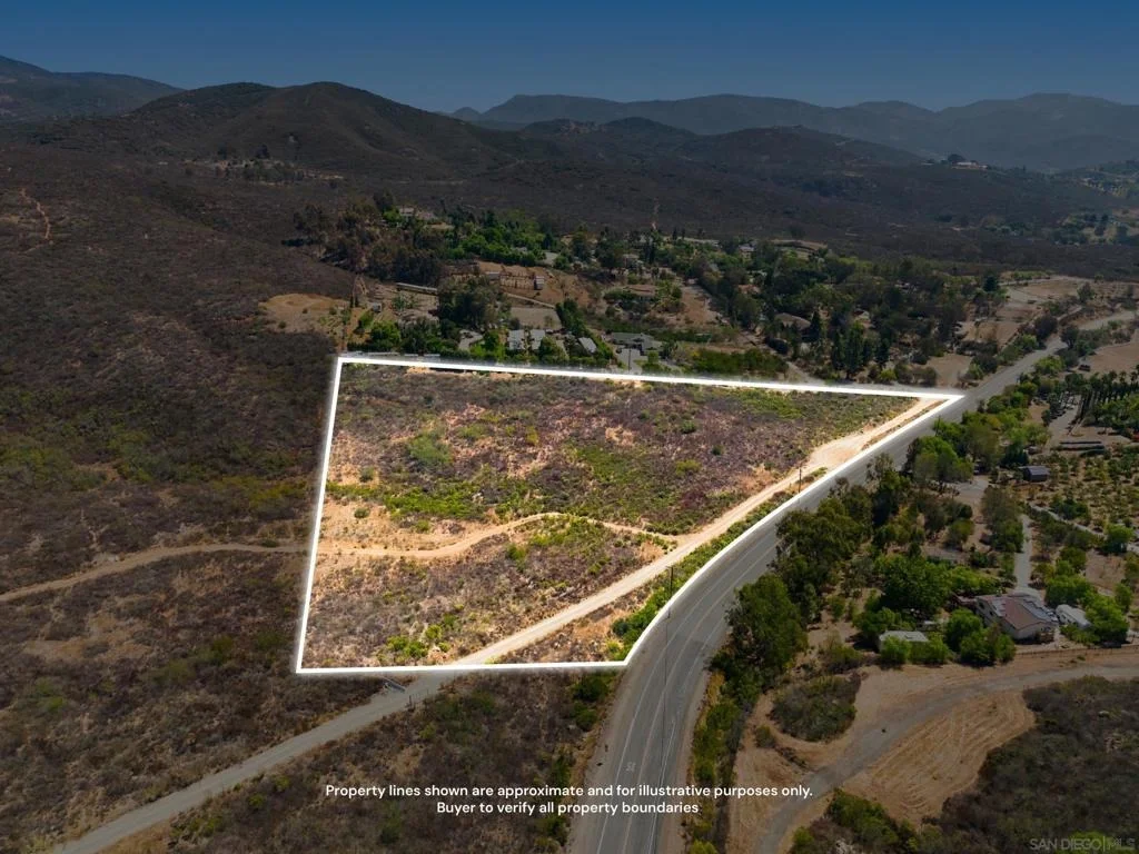 Photo of 20753 Elfin Forest Rd