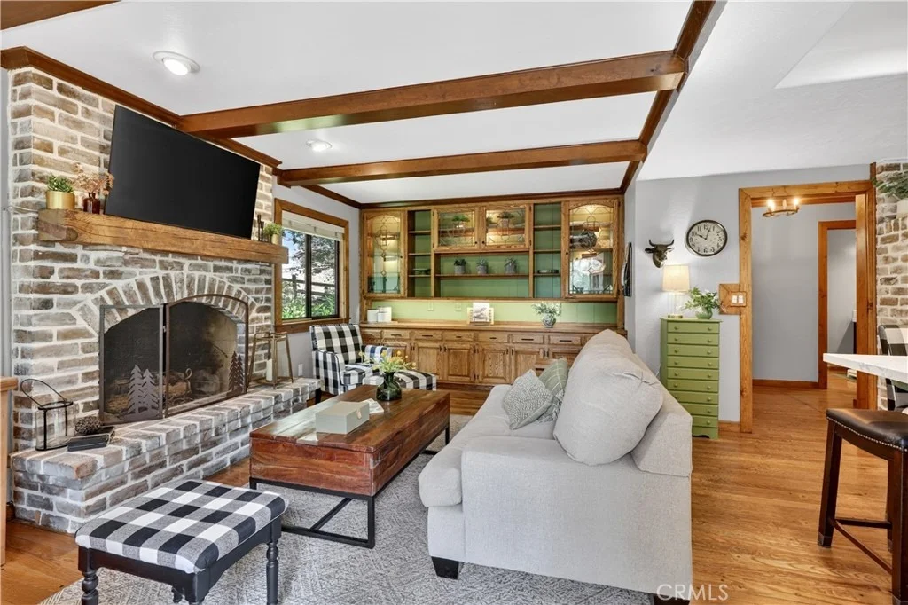 Photo of 360 Riviera Drive