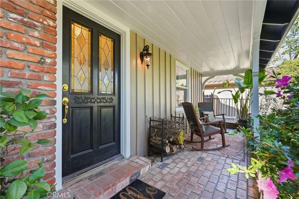 Photo of 4963 Haskell
