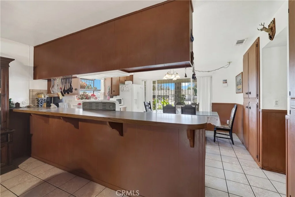 Photo of 3949 BLUFF