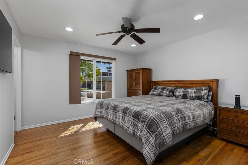 Photo of 4641 Sharon