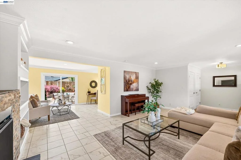 Photo of 2358 Crestline Rd