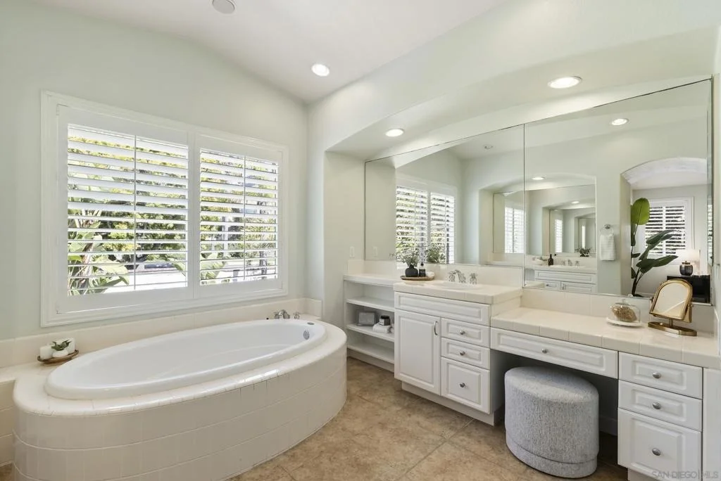 Photo of 7312 Binnacle Dr
