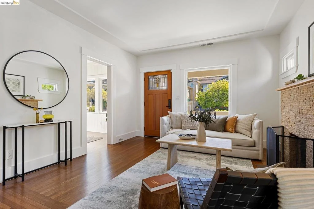 Photo of 5377 Bryant Ave