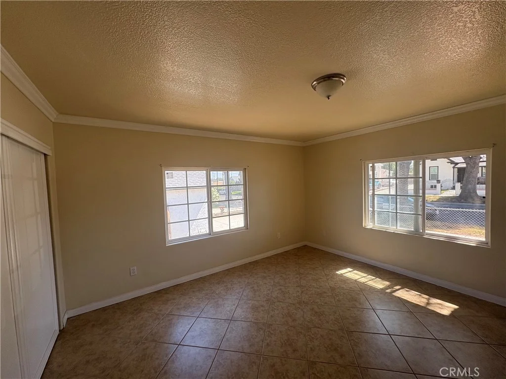 Photo of 3395 Franklin Avenue