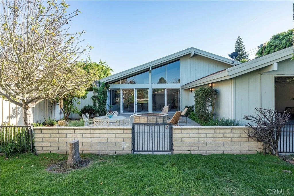 Photo of 4200 N Virginia Vista