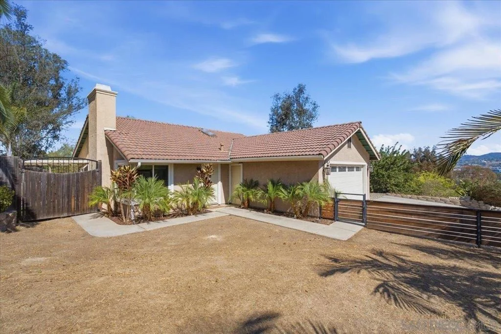 Photo of 427 Ponte Ave