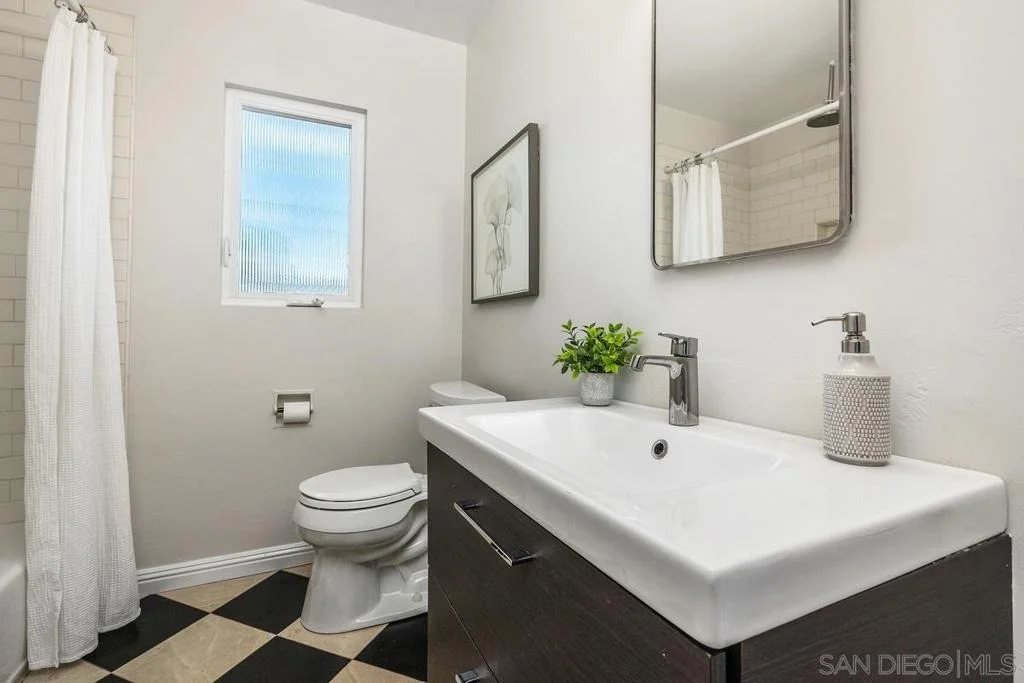 Photo of 2139 Clematis Street