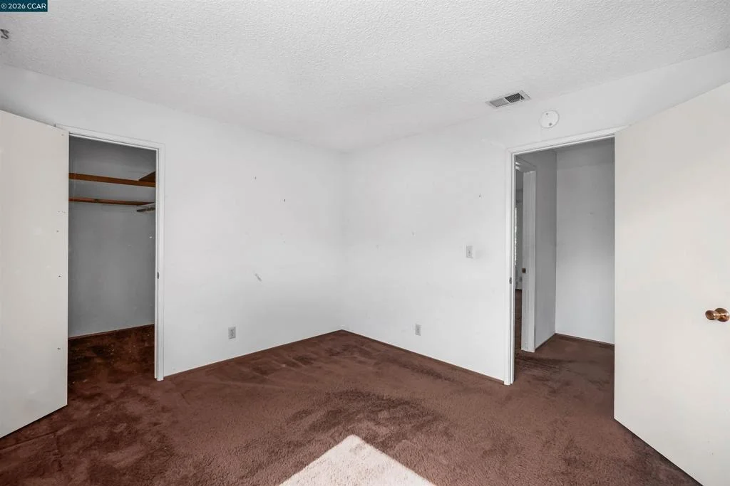 Photo of 121 Violet Rd