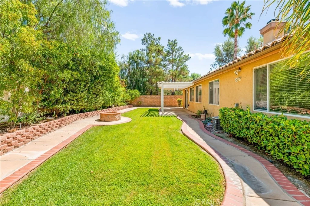 Photo of 39894 Camden Court