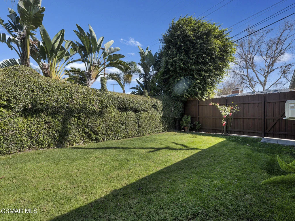 Photo of 1524 W Riverside Drive