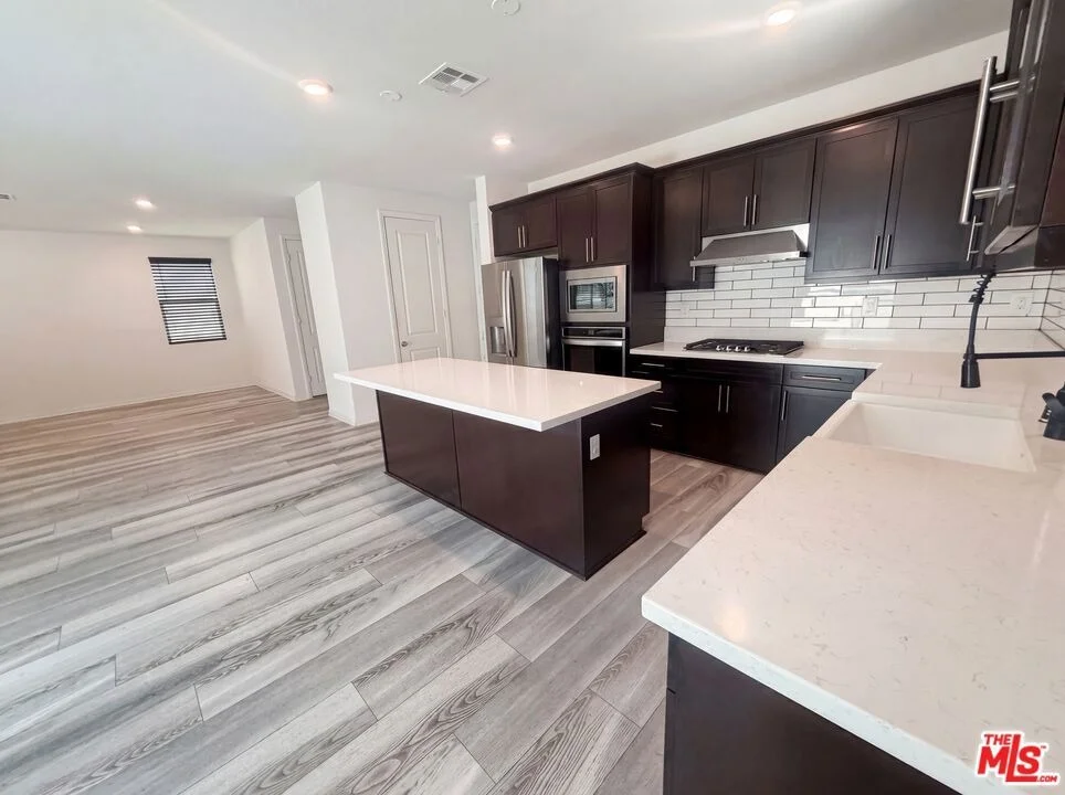 Photo of 383 Eureka Drive