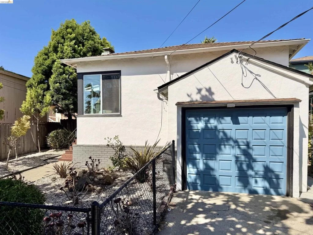 Photo of 2521 24Th Ave