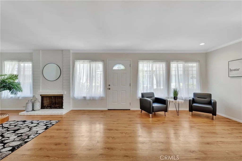 Photo of 5371 Victoria Place