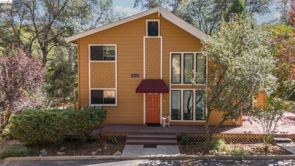 Photo of 20425 Brook Dr.