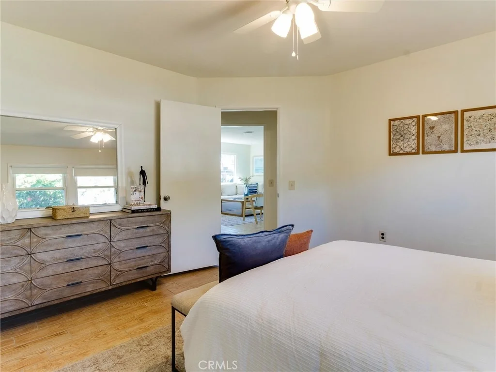Photo of 1227 Grove