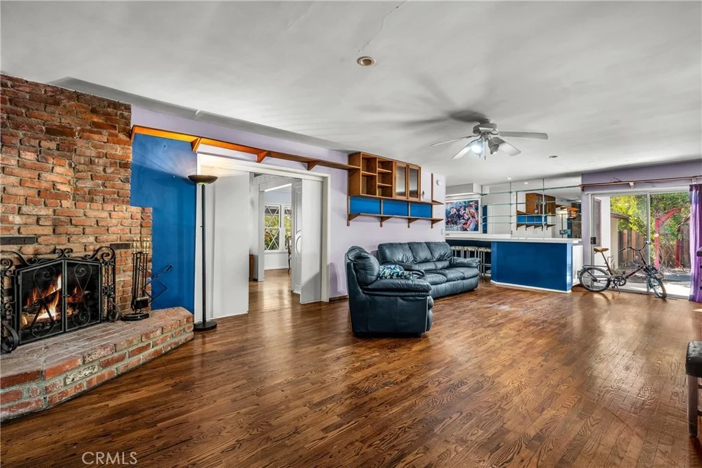 Photo of 4317 Petit Avenue