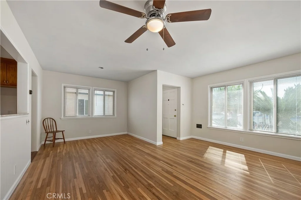 Photo of 705 E Janice