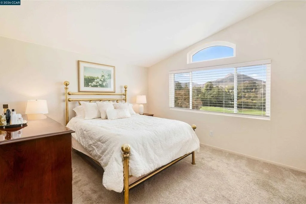 Photo of 1049 Feather Cir