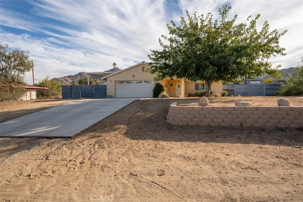 Photo of 60205 Latham Trl