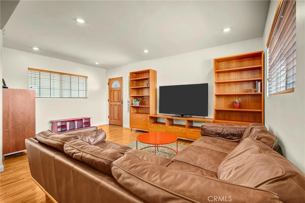 Photo of 1606 Armour