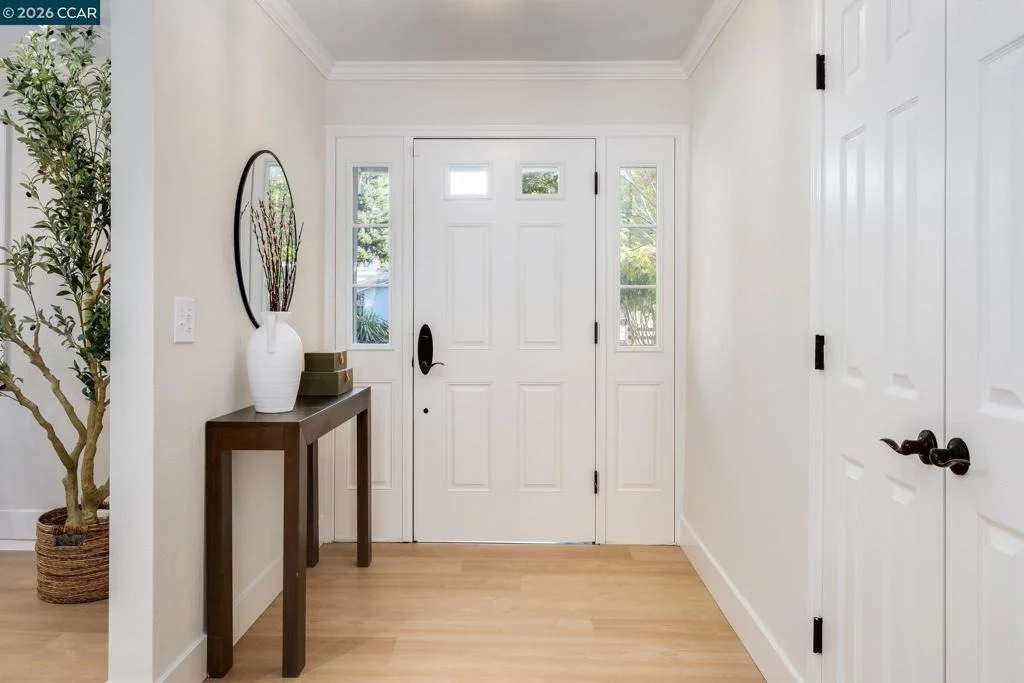 Photo of 178 Paraiso Drive