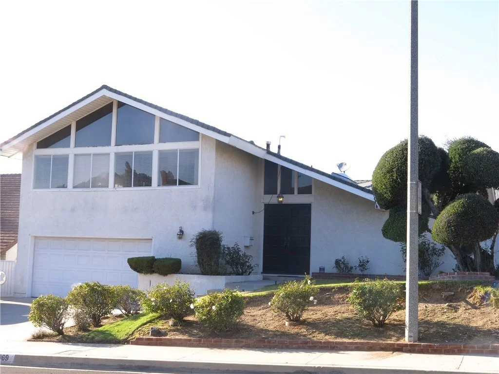 Photo of 1069 Flintlock Road