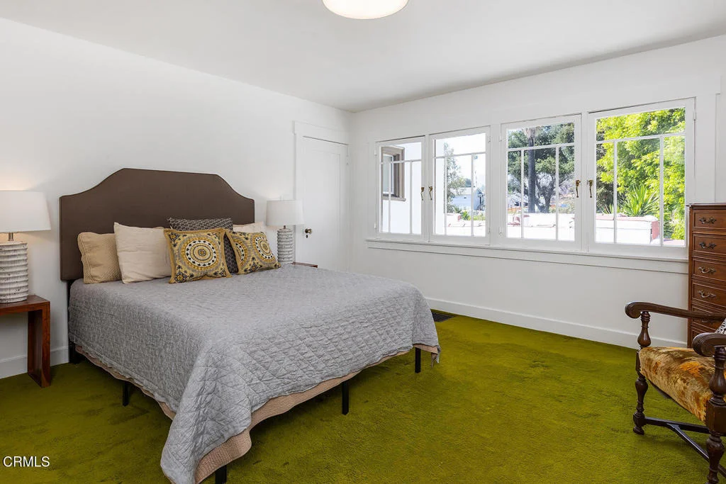Photo of 1045 New York Drive
