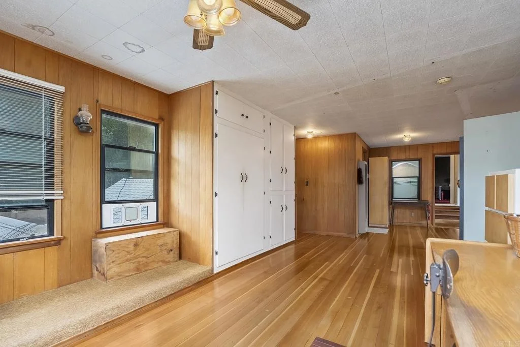 Photo of 450 SUMMERHILL CT