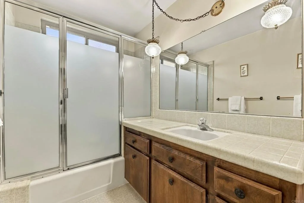 Photo of 590 Elm Tree Lane