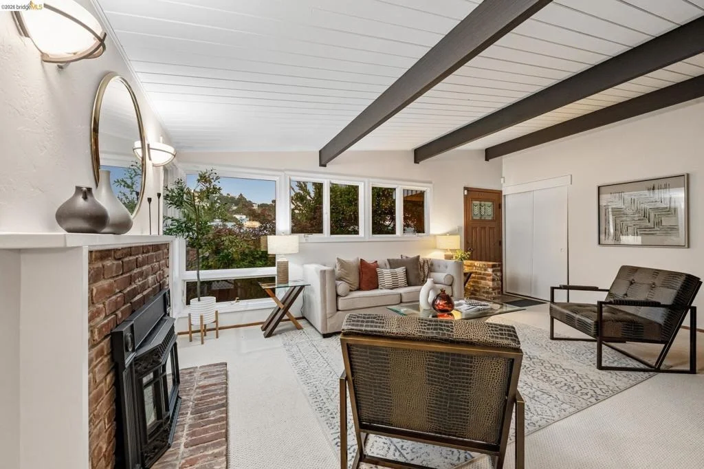Photo of 7811 Potrero Ave