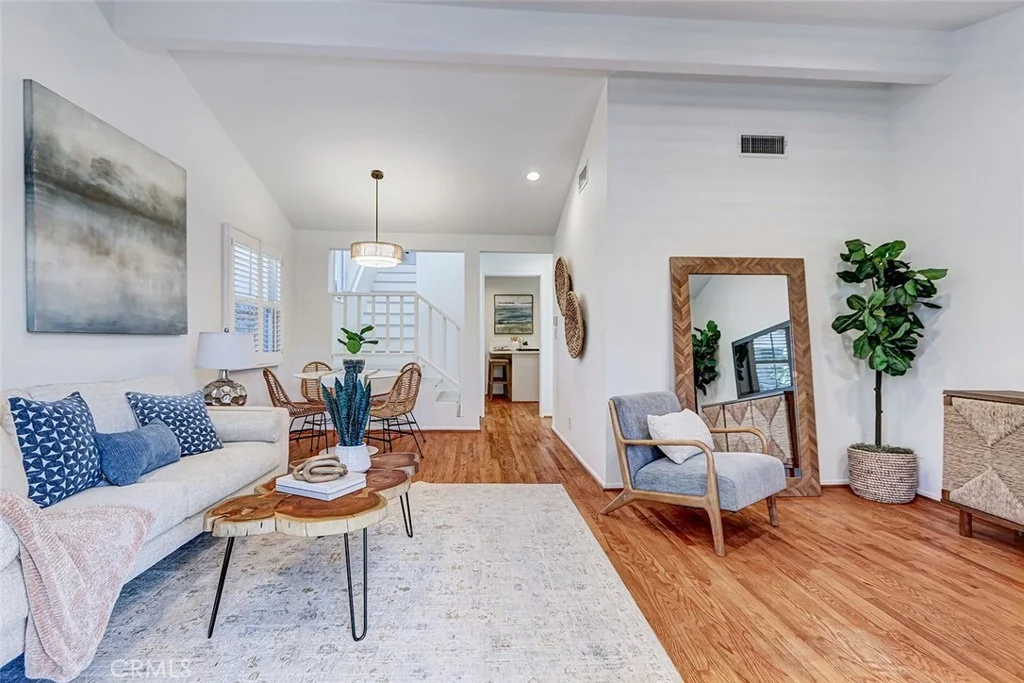 Photo of 2328 Beach Avenue
