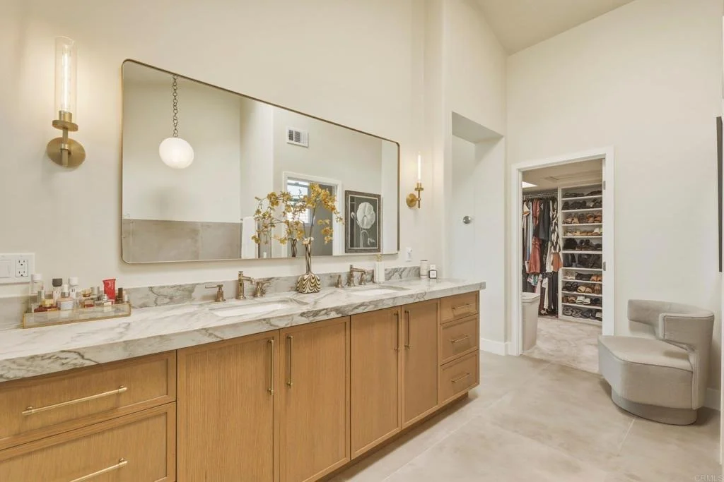Photo of 2140 Janis Way