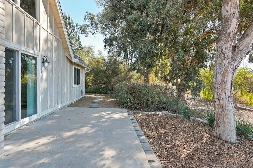 Photo of 2080 Eula