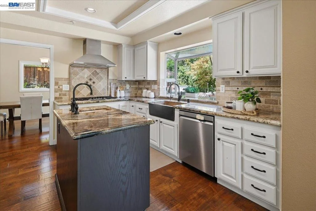 Photo of 3766 Valley View Way