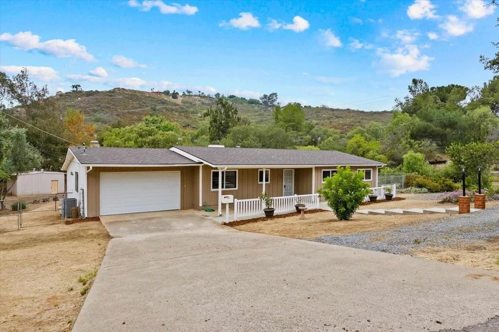 Photo of 3174 Reservoir Dr