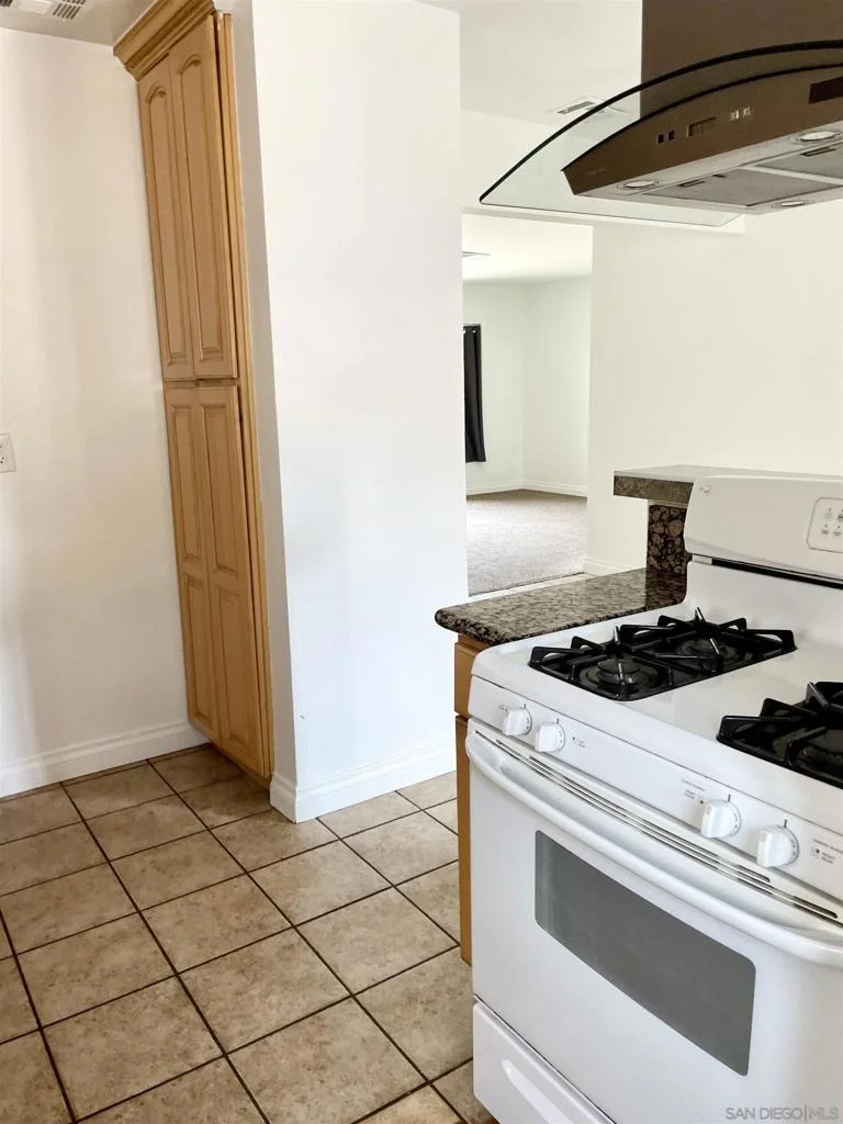 Photo of 834 Maria Ave.