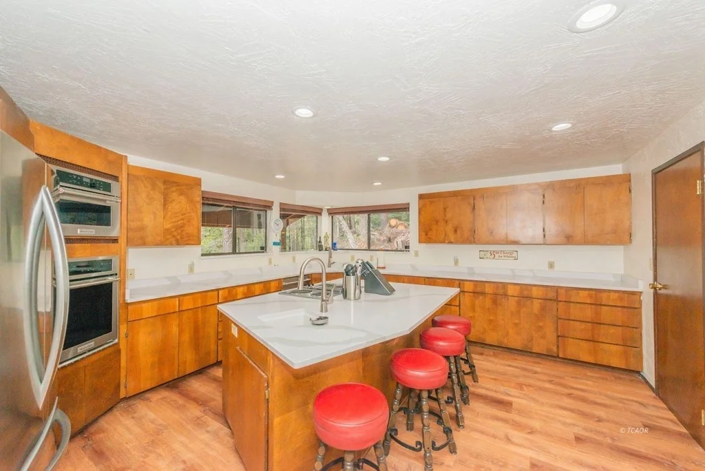 Photo of 410 Lake Forest Dr.