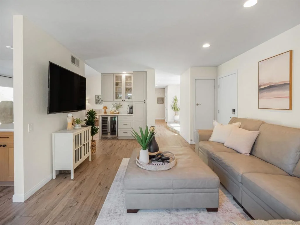 Photo of 1022 Daisy Ave