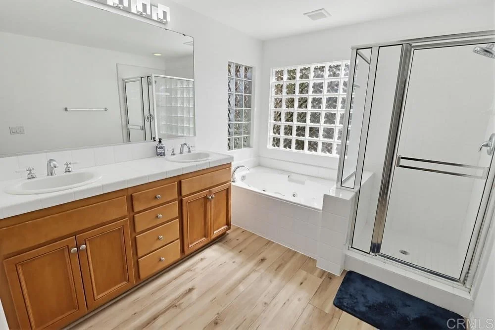 Photo of 449 Avenida Antonio