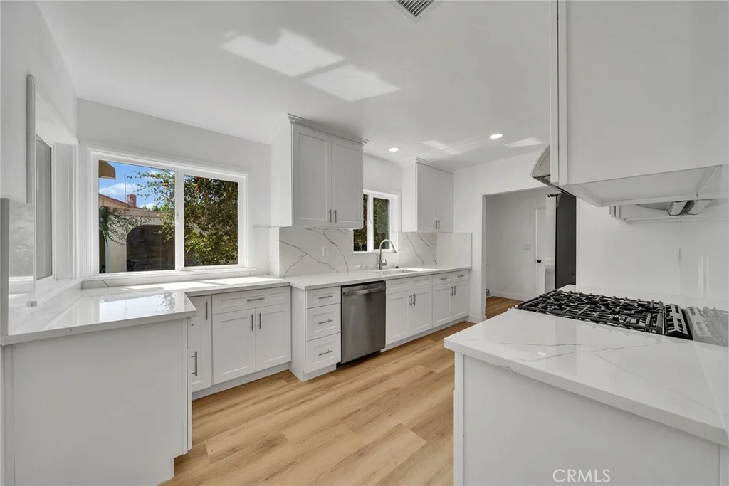 Photo of 202 W Norman Avenue