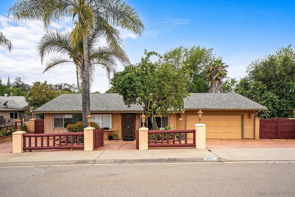 Photo of 2551 Buena Rosa