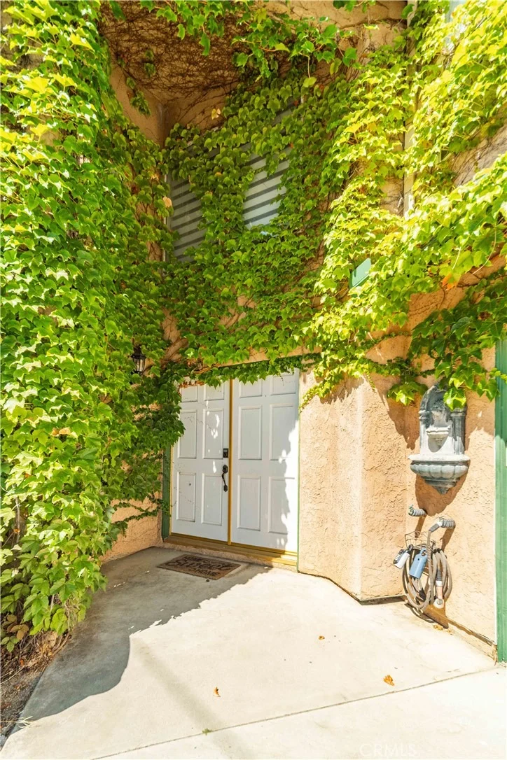 Photo of 14738 Flintstone Drive