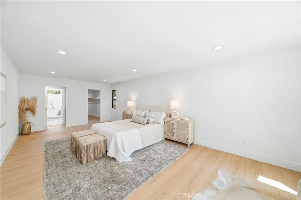Photo of 2973 Lakeview Way