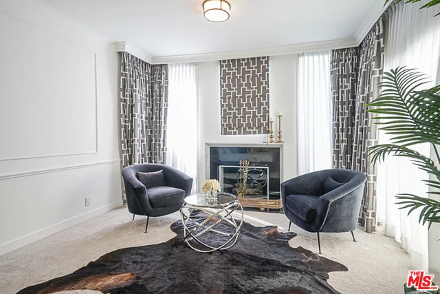 Photo of 517 N Rodeo Drive