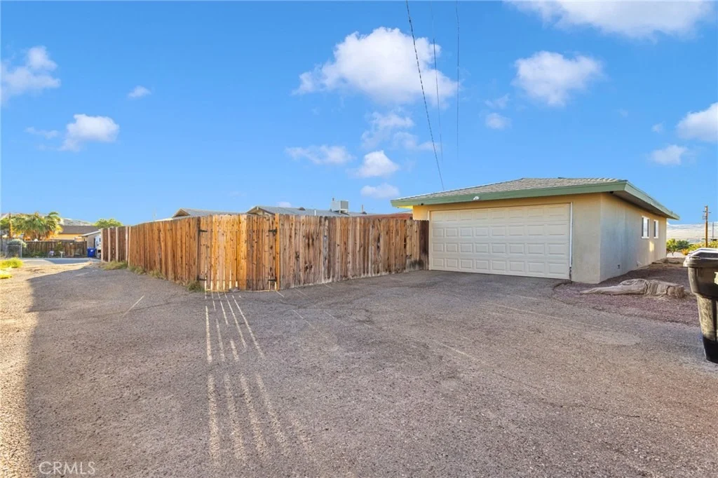 Photo of 108 W Desert View Drive