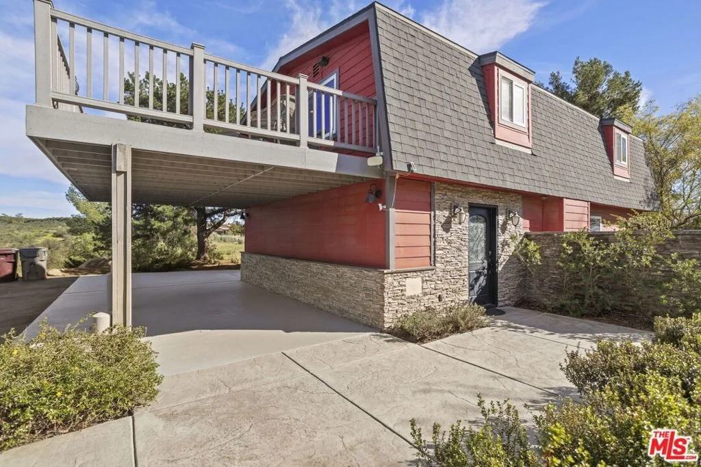 Photo of 36880 E Benton Road