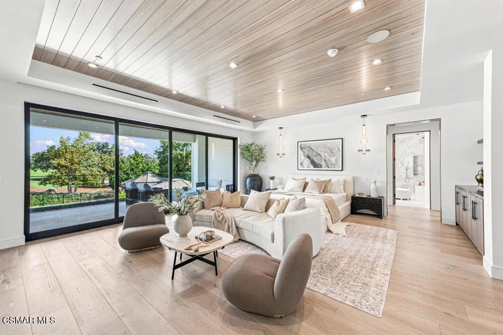 Photo of 4400 Oak Place Drive