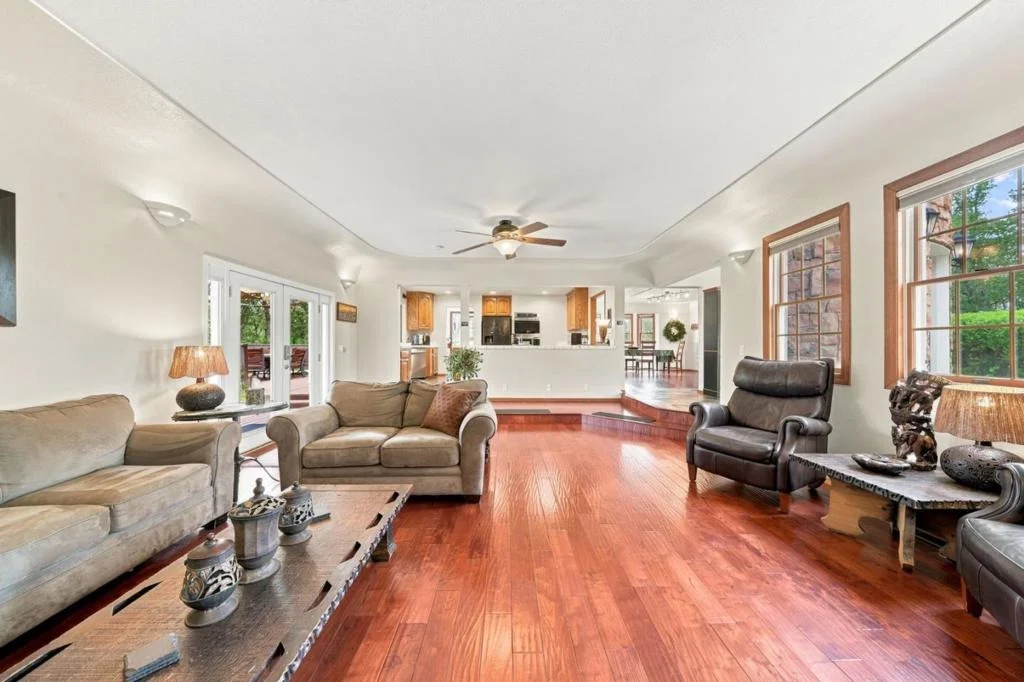 Photo of 19177 Hollow Lane