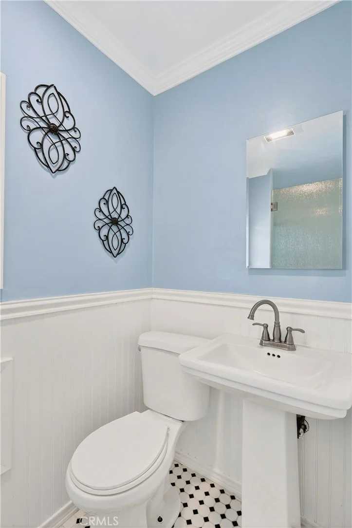 Photo of 10912 La Mirada Blvd